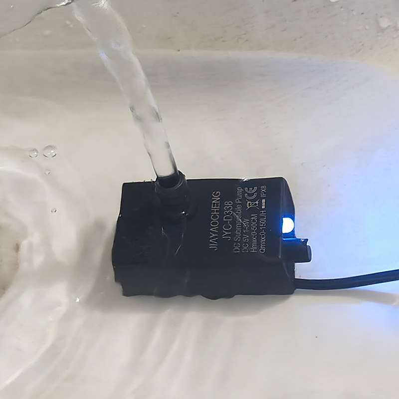 超静音USB水槽フィルターポンプ ミニペット噴水 水中ポンプ - Water Pump Submersible Mini のレビューと価格